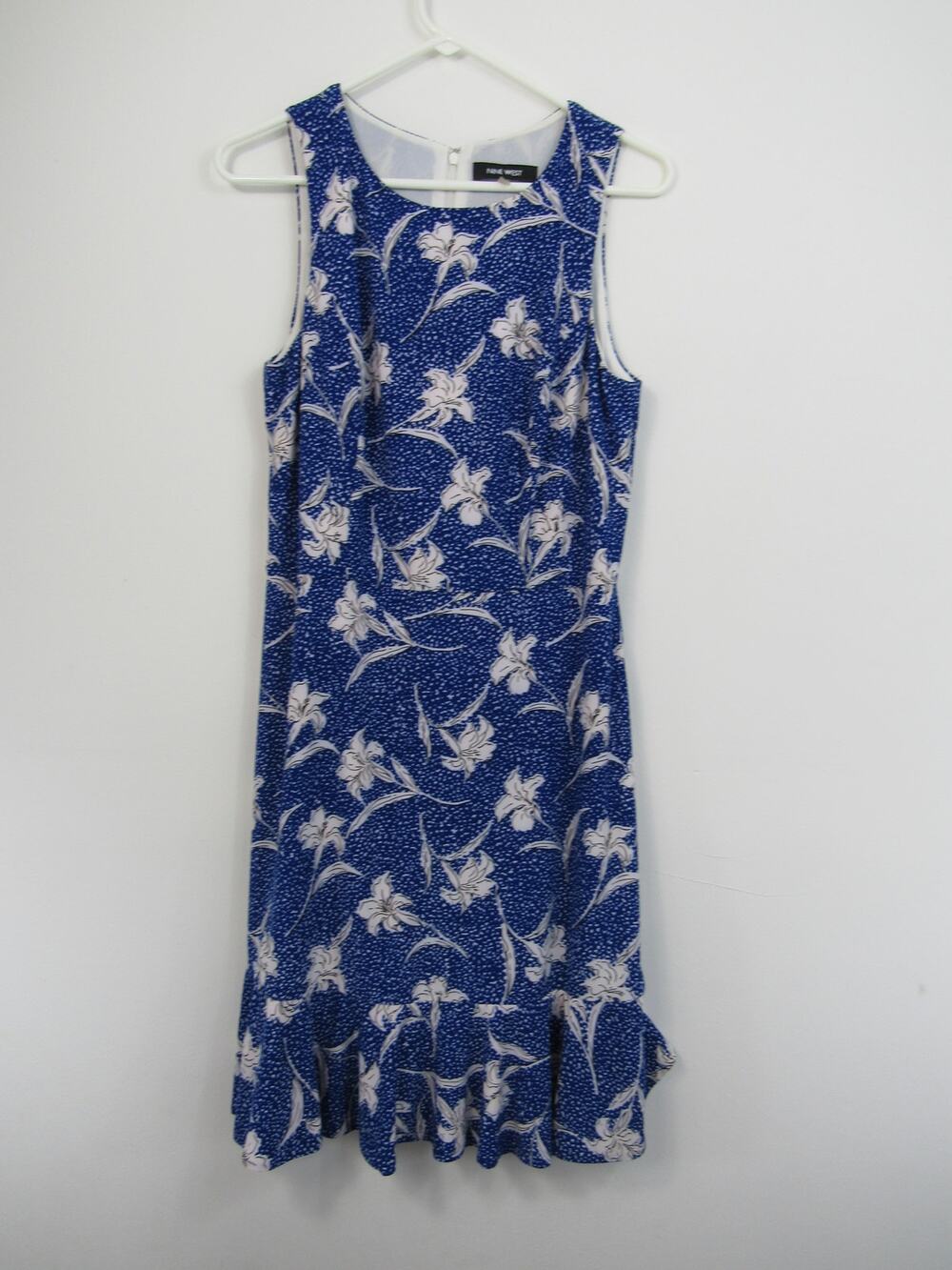 Nine West Size 10 Sleeveless Blue & White Floral A-Line Dress Knee Length